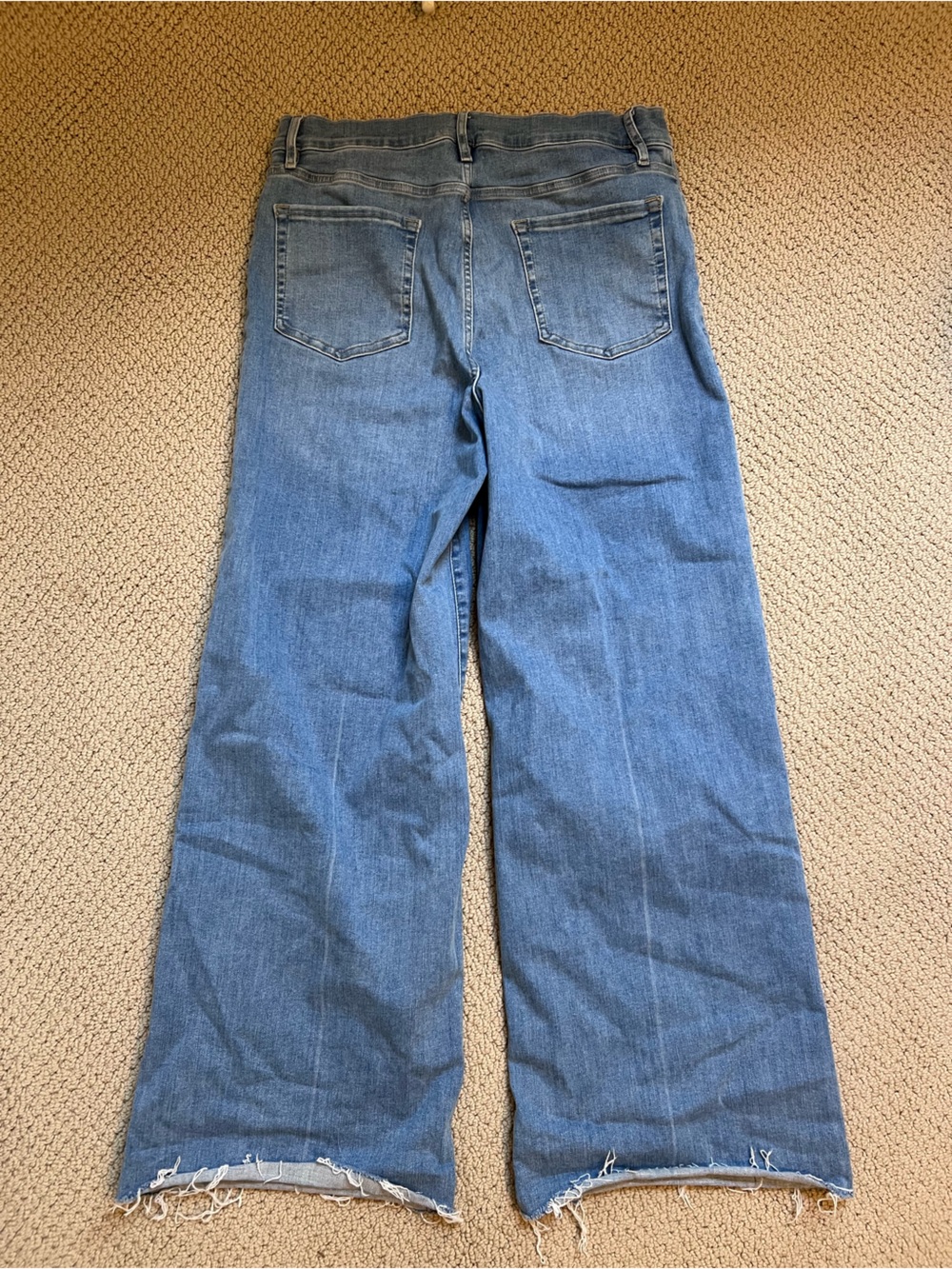 FRAME Le Slim Raw Fray Hem Palazzo
Jeans - Picture 4 of 4